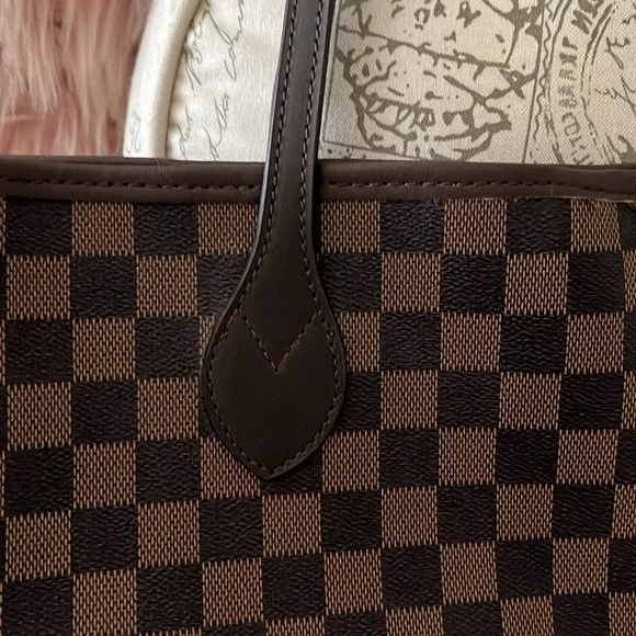 Beautiful Designer Inspired Brown Checkered Tote Bag 💼 - Picture 3 of 12